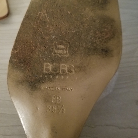 BCBG leather sandals/clog EUC - Picture 10 of 11